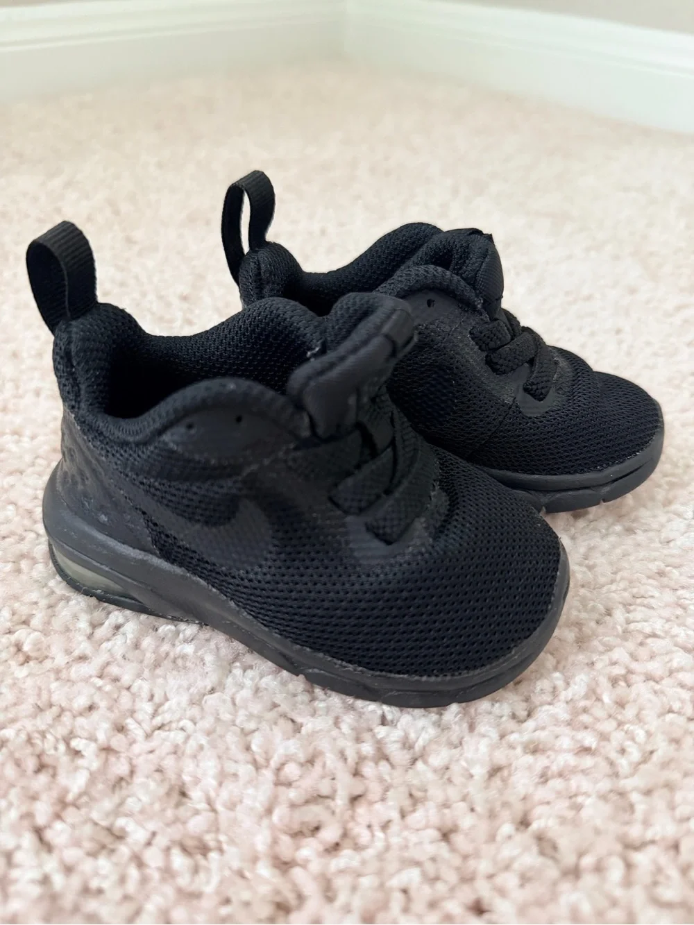 Nike Baby Airmax Phoenix Black Lightweight Athletic Sneakers Size 3c
